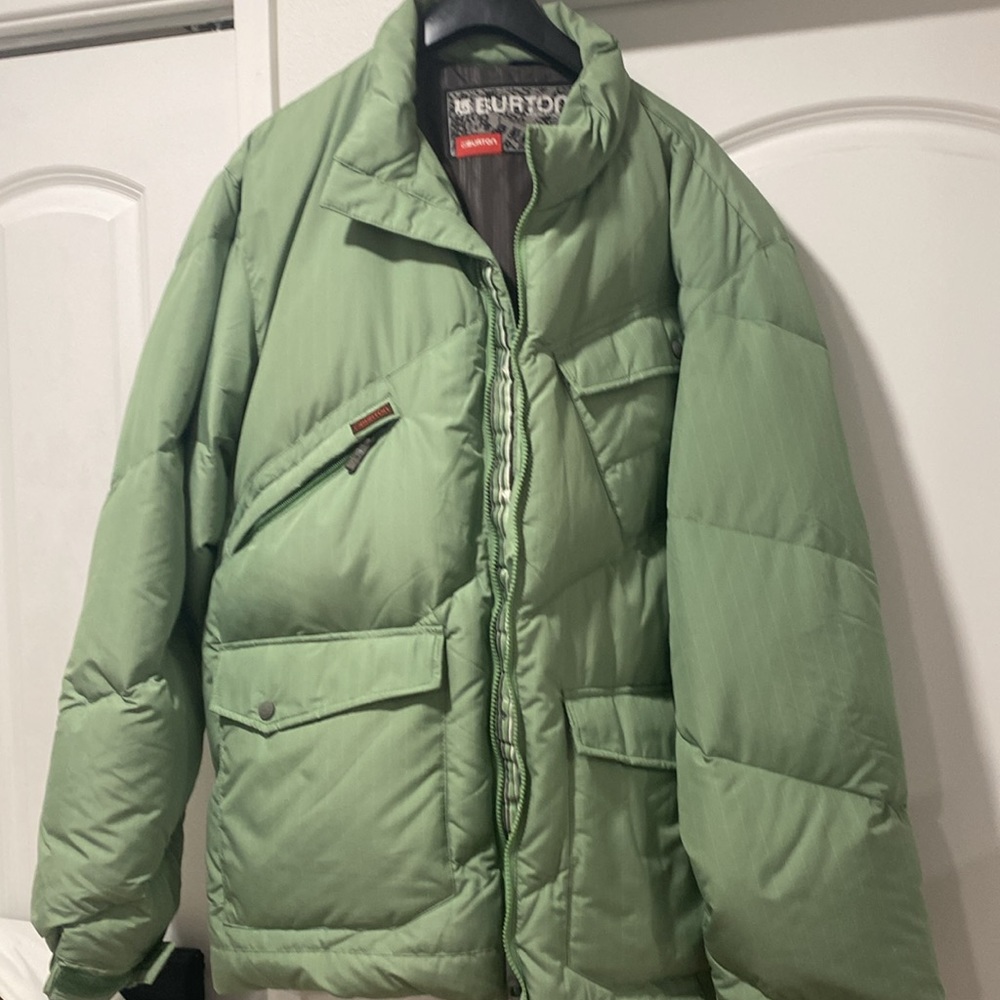 Men’s Burton ski/snow jacket. Size XL